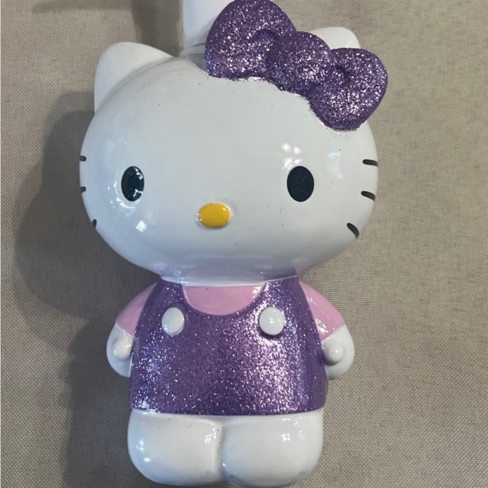 Hello kitty soap dispenser